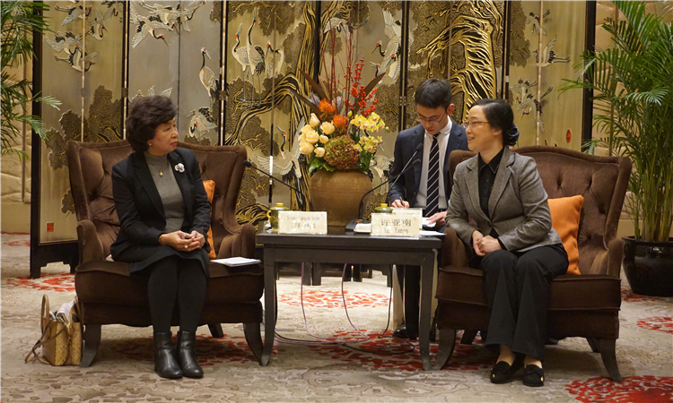 ������Ϊ10��פ�����¹�Ա����ṩ��...